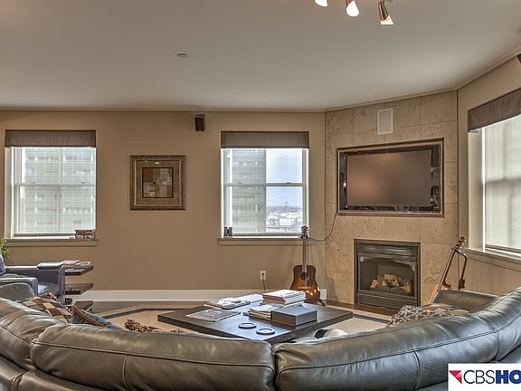 4th image of 1403 Farnam St APT 1006
