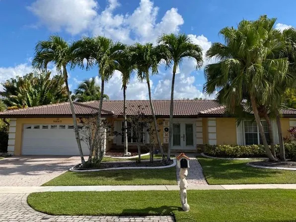16643 Golfview Dr, Weston, FL 33326