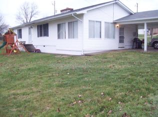 121 Parkdale St, Shady Spring, WV 25918