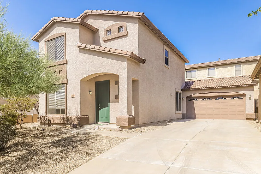 3 bed, 2.5 bath, 1603 sqft, $2,265 — Photo 1