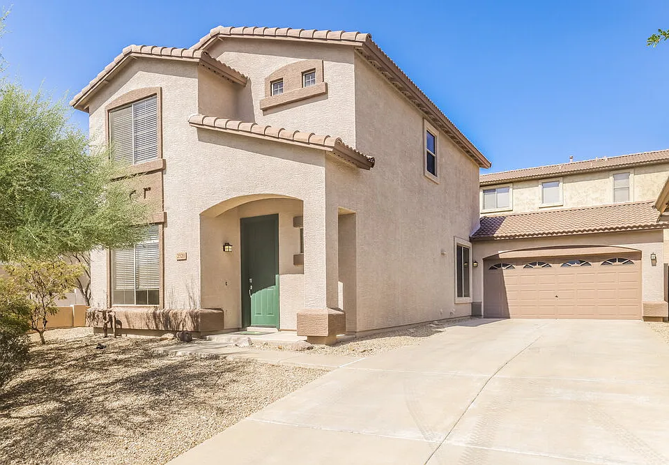 2520 W Old Paint Trl