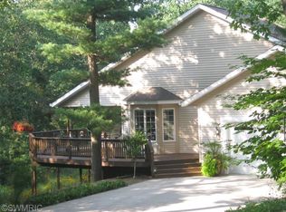786 W Holton Whitehall Rd, Whitehall, MI 49461