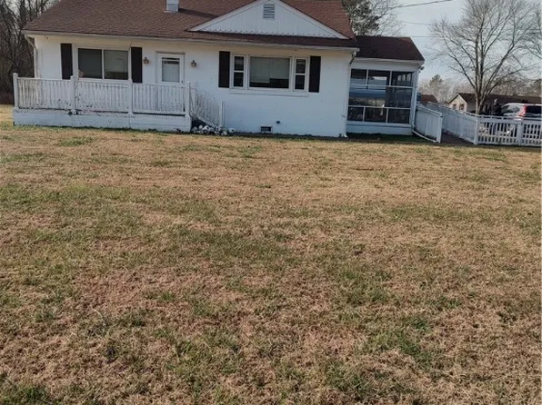 1892 York River Rd, Shacklefords, VA 23156