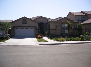 5770 N Torrey Pines Ave, Fresno, CA 93723