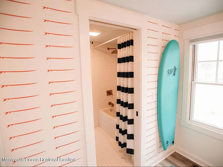117 Boardwalk — Photo 10