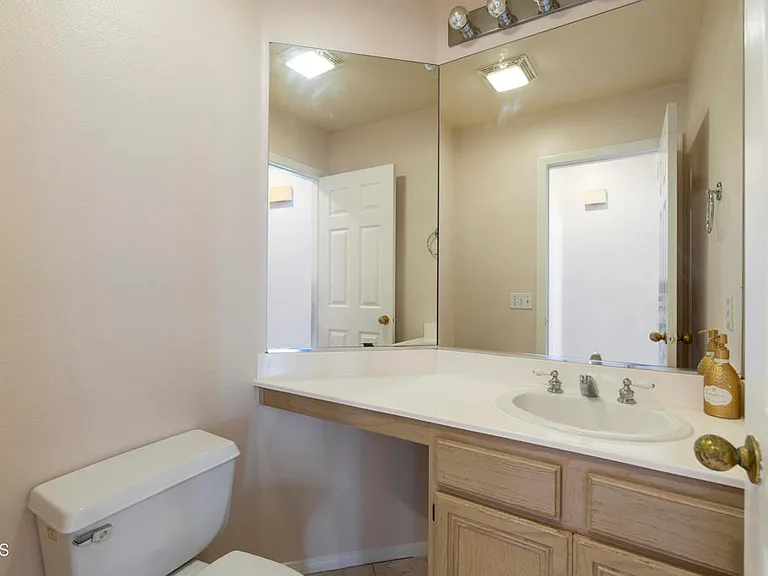 1549 Spyglass Dr — Photo 7