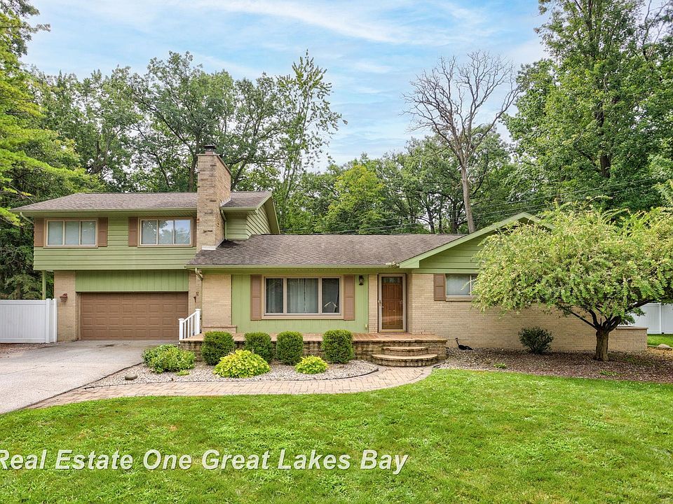 1st image of 3080 Crestwood Ct