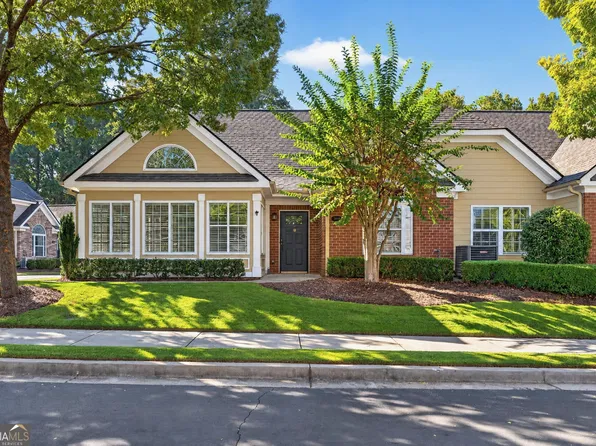 2104 Sweet Apple Cir, Alpharetta, GA 30004