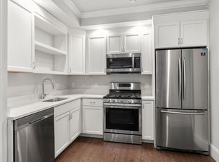 375 Main St #10, Woburn, MA 01801