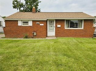 6470 Sandfield Dr, Brookpark, OH