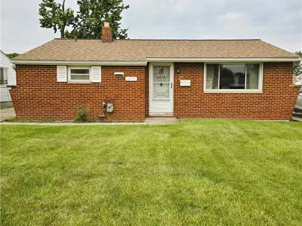 6470 Sandfield Dr, Brookpark, OH 44142