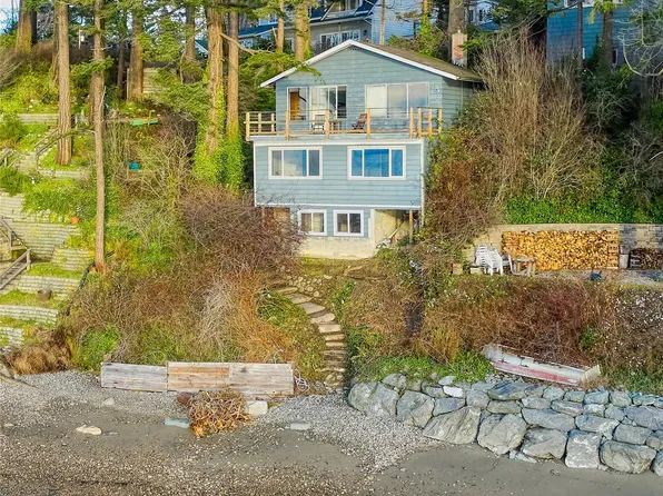 395 W Bluff Road, Point Roberts, WA 98281