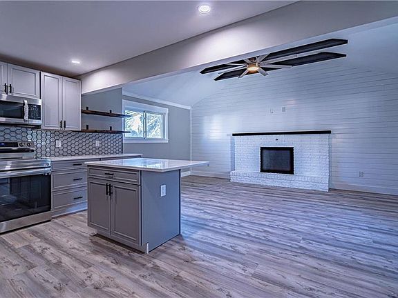 5th image of 5534 Merry Ln