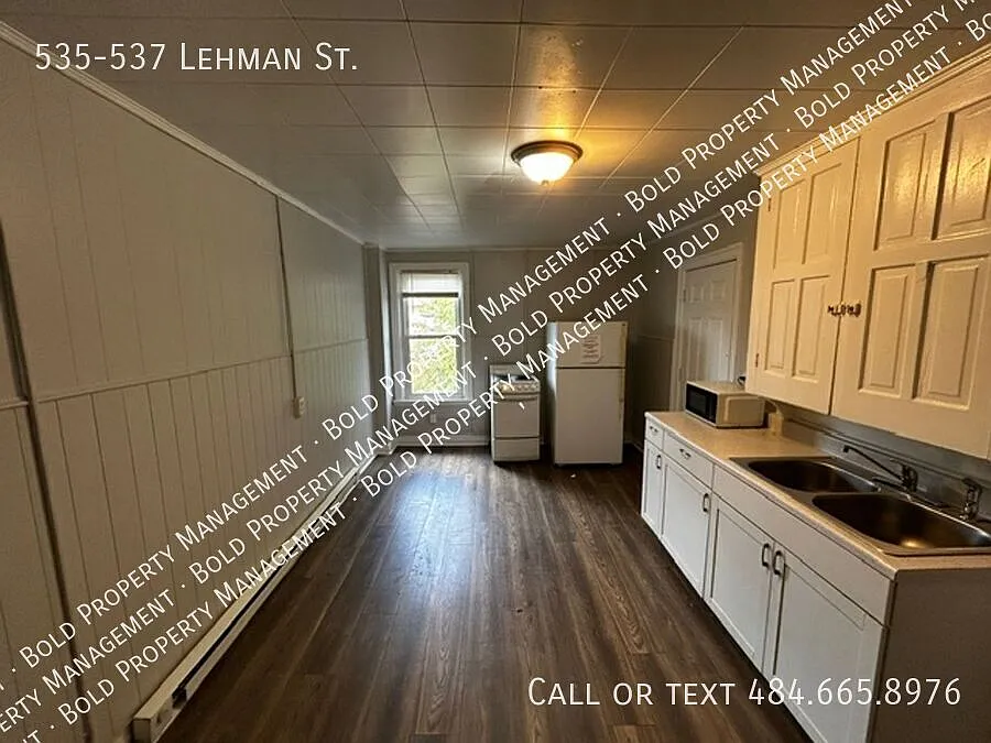 Building Photo - 535-537 W Lehman St