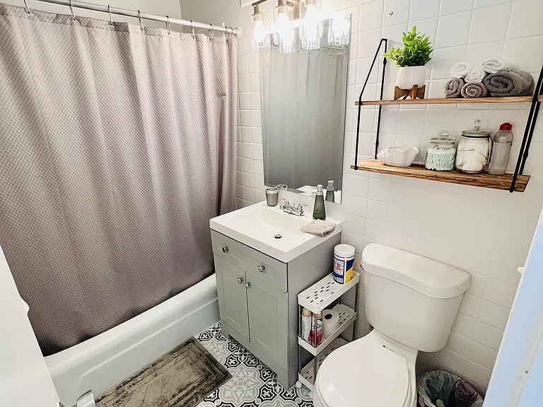 655 W Irving Park Rd #4807 — Photo 23