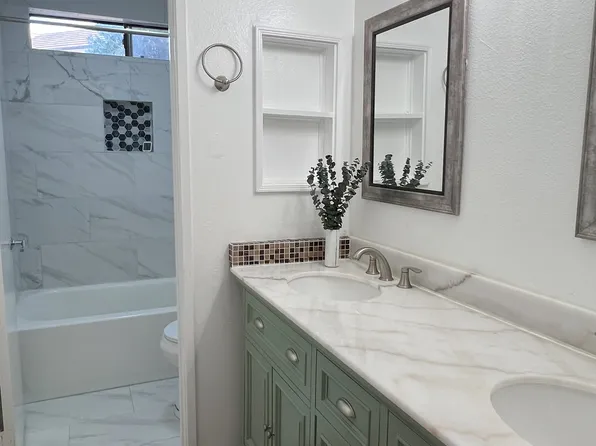 13104 Glen Ct Unit 39, Chino Hills, CA 91709