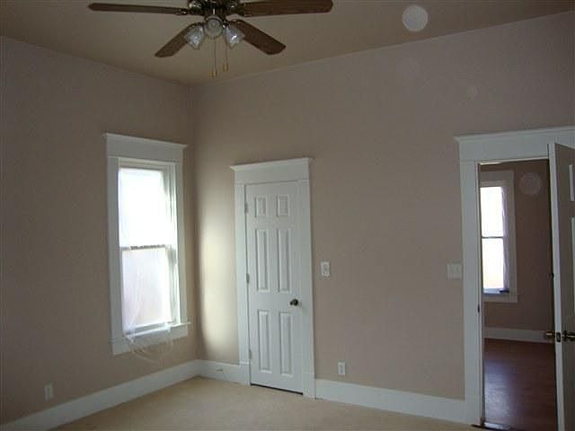 1st image of 905 Irma St