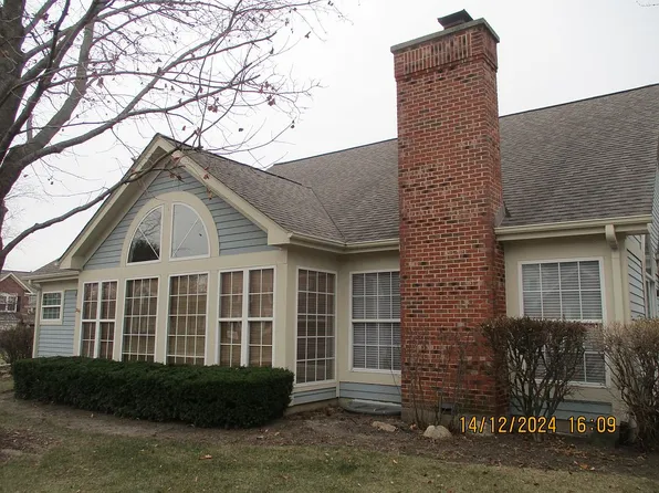 36274 N Goldspring Ct, Gurnee, IL 60031