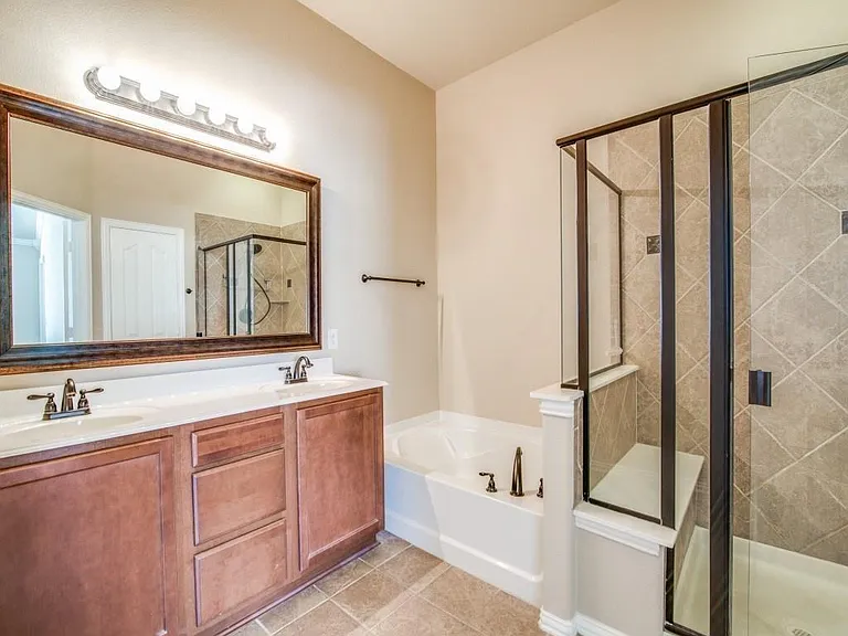1410 Cedar Ridge Dr — Photo 12