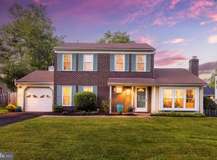 12728 Builders Rd, Herndon, VA 20170