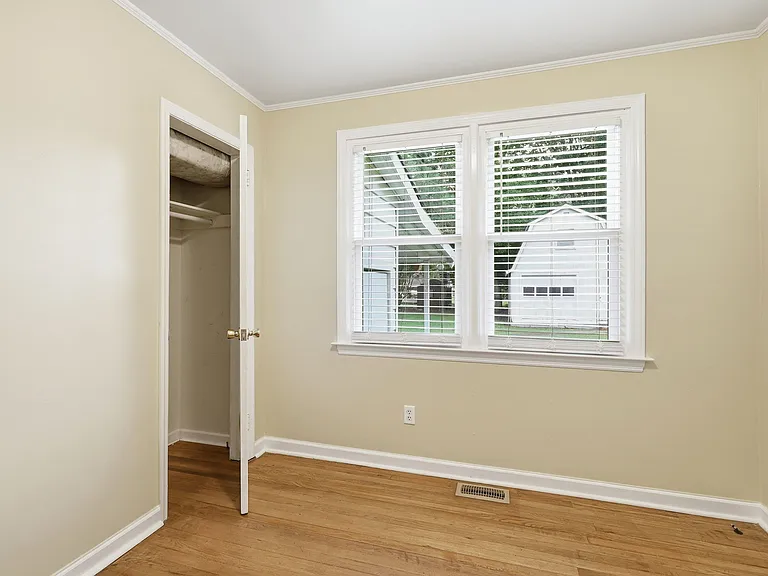1407 Midgett Dr — Photo 16