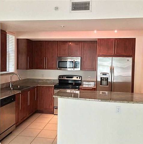 1st image of 901 E Sunrise Blvd