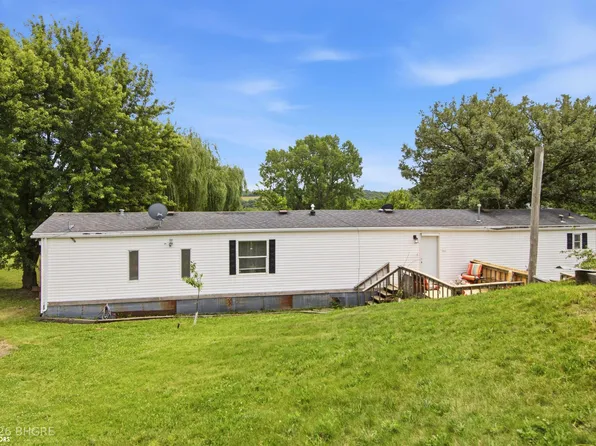 8456 Outer Dr, Dexter, IA 50070