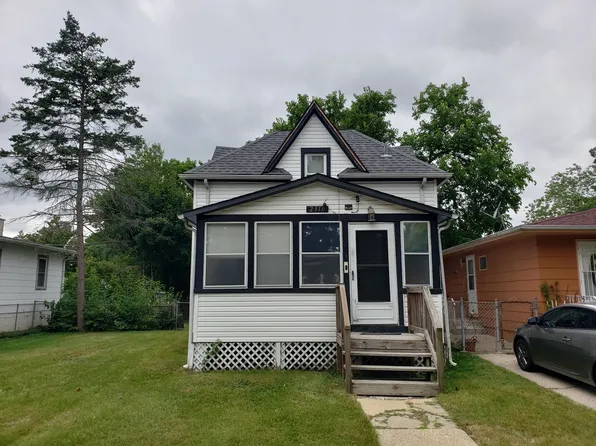 2310 Gilboa Ave, Zion, IL 60099