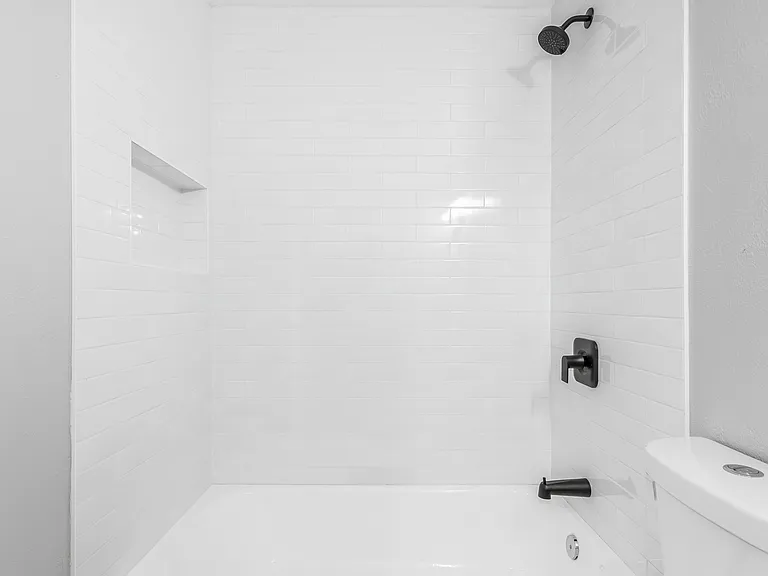 1232 N 66th St — Photo 23