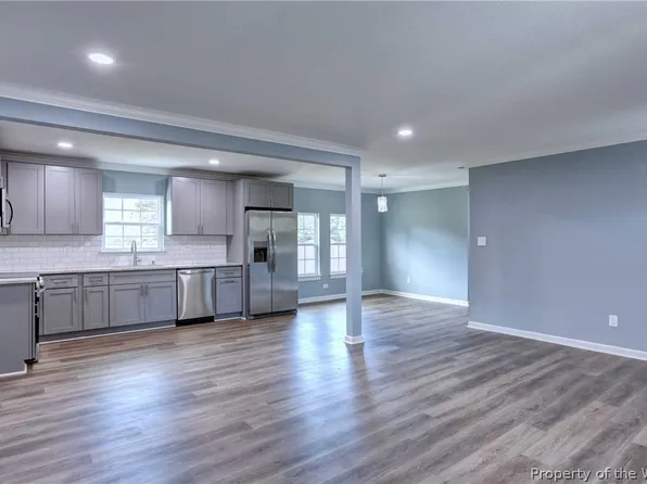 214 City Center Blvd, Newport News, VA 23606