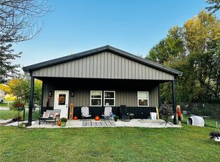 304 W Spruce St, Chilhowee, MO 64733