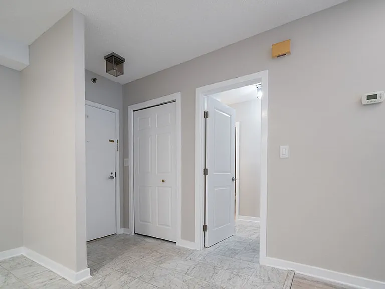 5505 Seminary Rd #103N — Photo 34