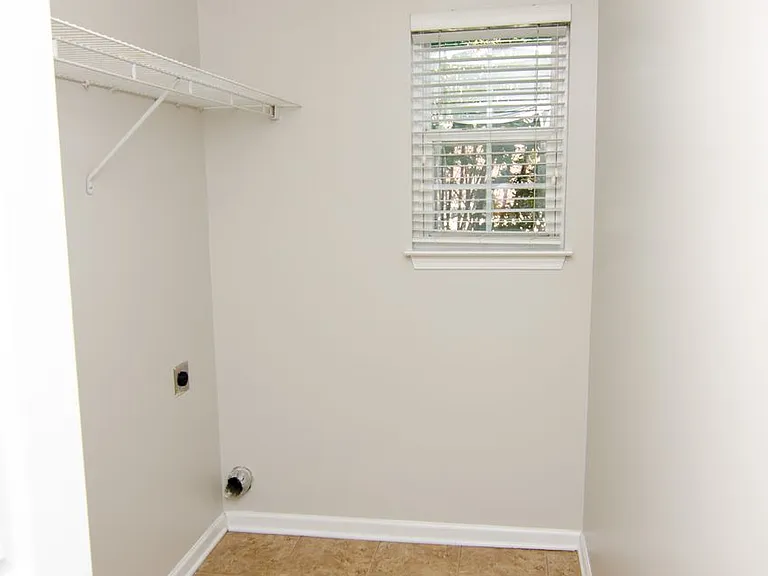 1912 Portview Dr — Photo 8