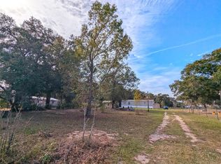 27 Crescent Ridge Rd, Davenport, FL 33837