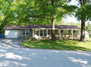 11 Bon Vue Dr, Hazelwood, MO