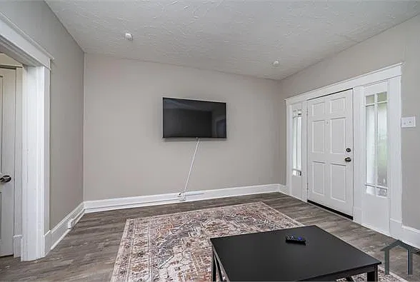 3 bed, 1728 sqft, $1,500 — Photo 4