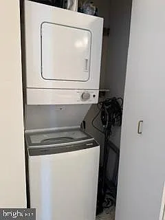 315 New St #411 — Photo 14