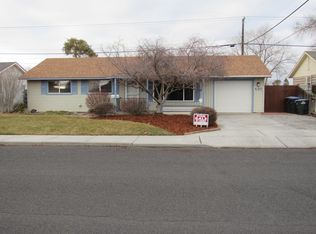 430 Sharon Ave E, Moses Lake, WA 98837