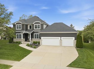 41 Pebblebrook Ct, Bloomington, IL 61705