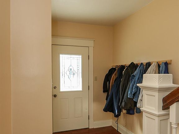 3rd image of 2734 Minot Ave