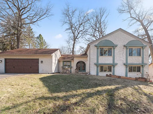 8119 Lower 129th Ct, Apple Valley, MN 55124