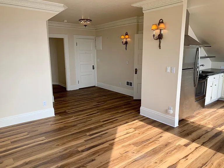 1 W Highland Dr #11 — Photo 14