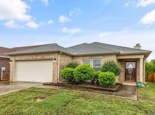 156 Gardengate Dr, Harvest, AL 35749