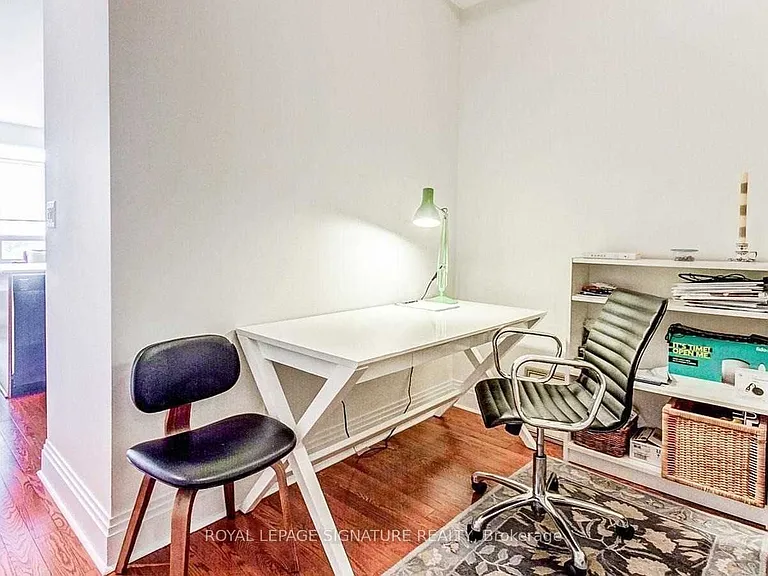 99 Avenue Rd #1005 — Photo 9