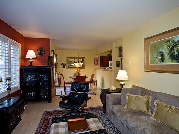 Living room to dining