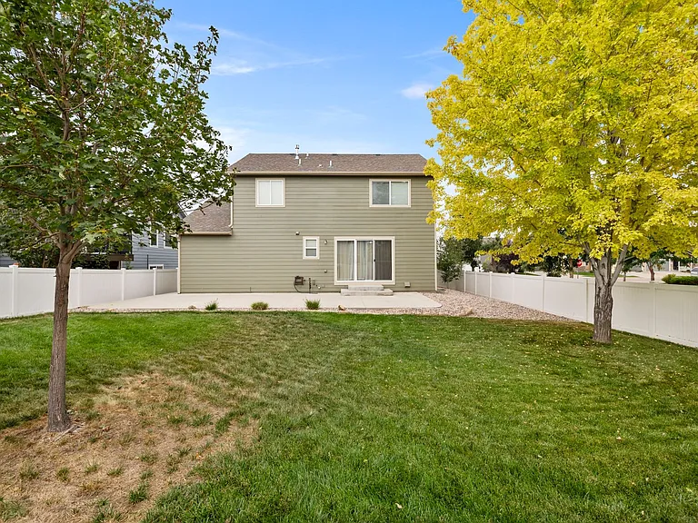 2603 Thoreau Dr — Photo 2