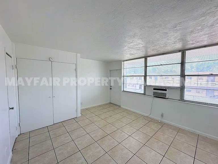 4611 South Congress Ave — Photo 10