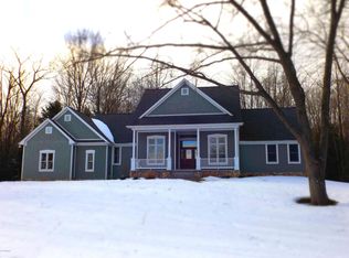 5343 W Riverside Ln, Ludington, MI 49431