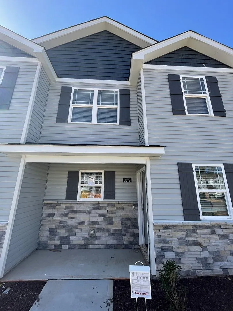 3 Bd 2.5 Ba — Photo 1