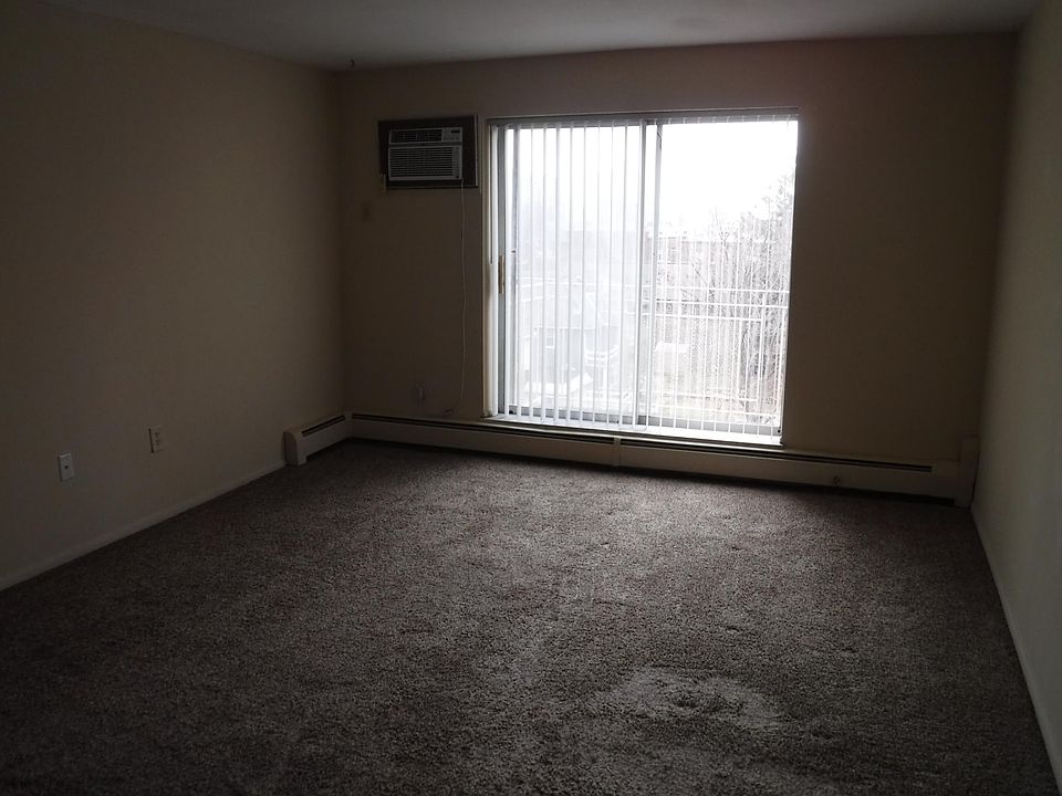 1st image of 1277 Cove Ave APT 505